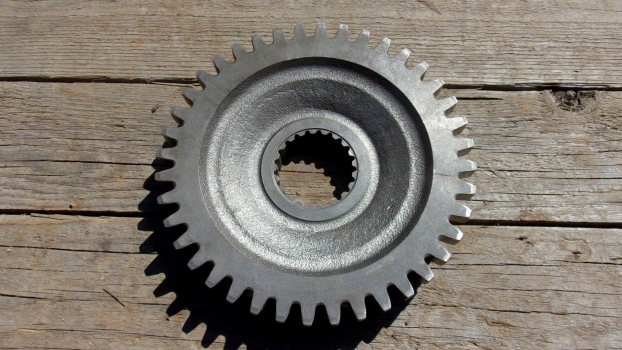 Westlake Plough Parts – Kuhn Mower Gear Splined Center 55911700 Kr4731231 