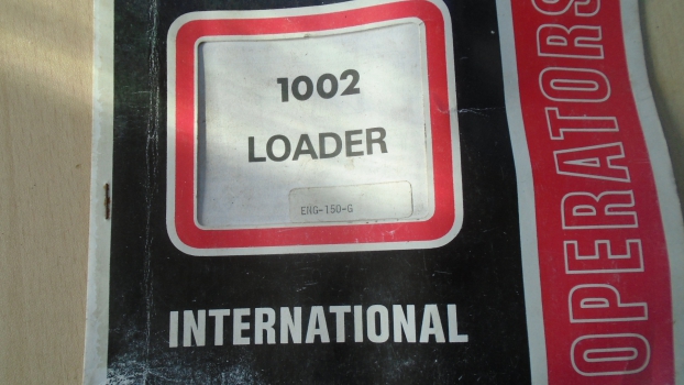 Westlake Plough Parts – International 1002 Loader Operators Manual 