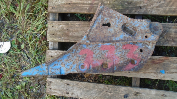 Westlake Plough Parts – Ransomes Trailing Plough Frog Epic Rh (233) 