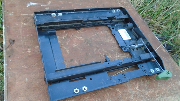 Westlake Plough Parts – John Deere Tractor Combine Seat Base Al117450 