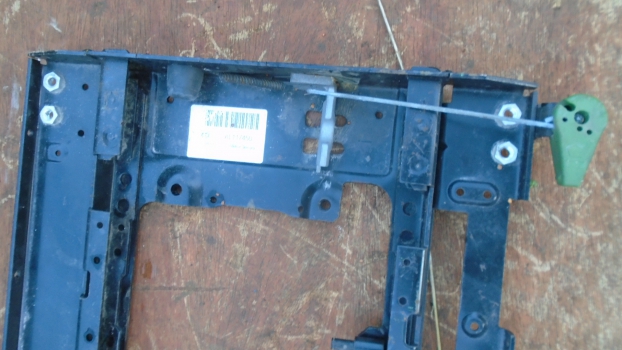 Westlake Plough Parts – John Deere Tractor Combine Seat Base Al117450 