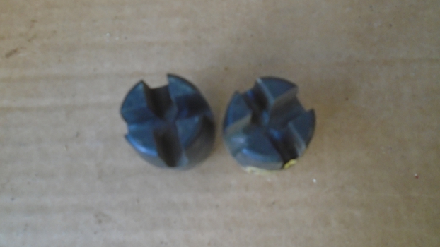 Westlake Plough Parts – Kuhn John Deere Spreader Plastic Nuts Pair 62015600 