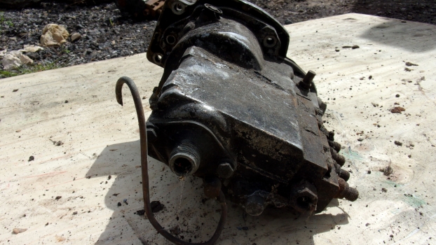 Westlake Plough Parts – Simms Tractor Implement Injector Pump 4 Cylinder (b) 