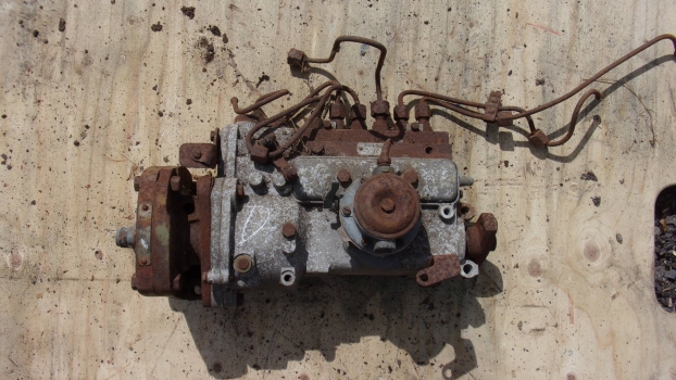 Westlake Plough Parts – Simms Tractor Implement Minimec 6 Cylinder Injector Pump (d) 