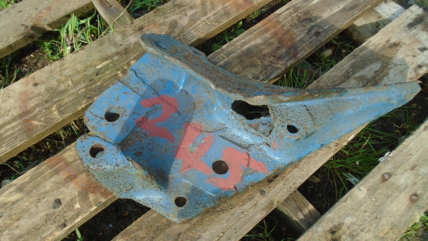 Westlake Plough Parts – Ransomes Plough Bar Point Pcu1887 Frog (245) 