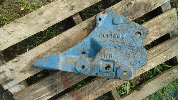 Westlake Plough Parts – Ransomes Plough Bar Point Pcu1887 Frog (245) 