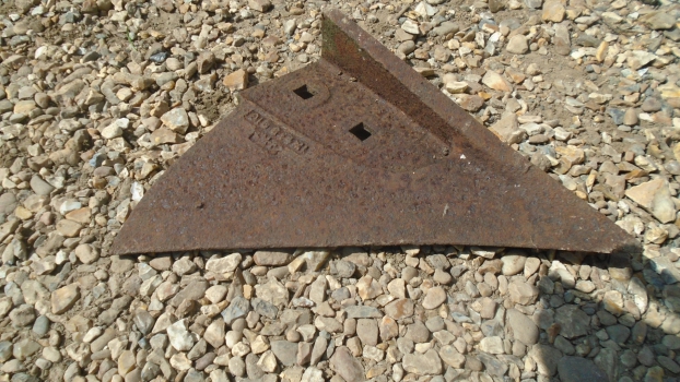 Westlake Plough Parts – Massey Ferguson Plough Lh L Base Point 816644 
