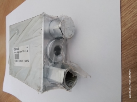 Westlake Plough Parts – Dowdeswell Plough Universal Valve Block Dp7 Dp8 Dp100 C056v0280 