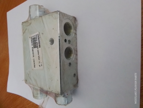 Westlake Plough Parts – Dowdeswell Plough Universal Valve Block Dp7 Dp8 Dp100 C056v0280 