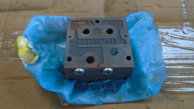 Westlake Plough Parts – John Deere Tractor Combine Hydraulic Valve Part Eq38035 