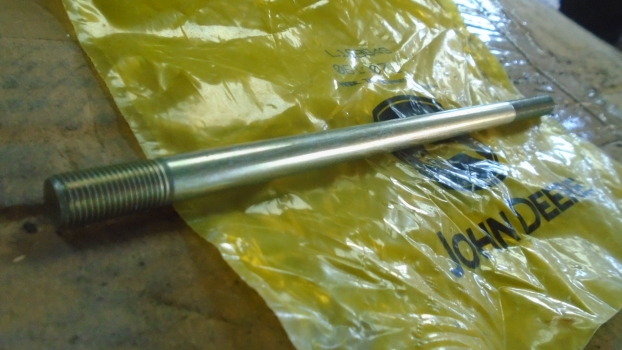 Westlake Plough Parts – John Deere Tractor Combine Threaded Pin L169849 