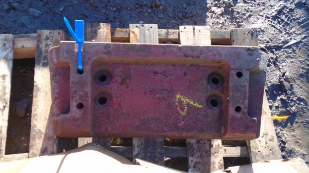 Westlake Plough Parts – International Tractor Front Weight Block 74 Series (9) 