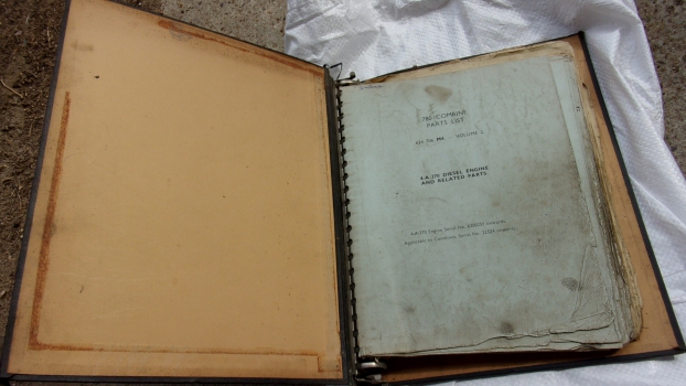 Westlake Plough Parts – Massey Ferguson Advertising Bulletin Folder 780 Combine Parts List 