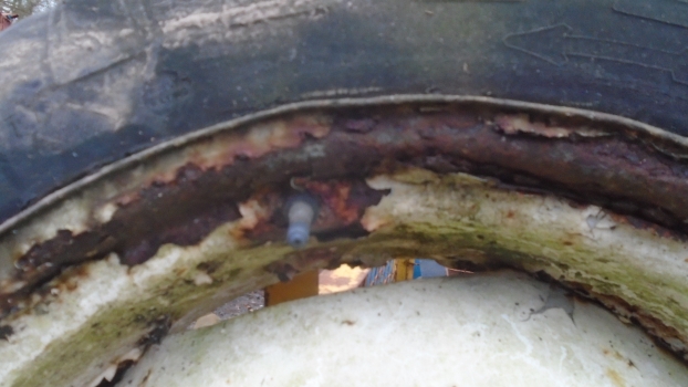 Westlake Plough Parts – Implement Tractor Wheel 9 X 24 Dunlop Farm Tractor 