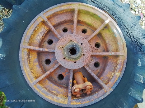 Westlake Plough Parts – STANDARD FORDSON Rear Wheels 28inch and Tyres Complete With Centre Cones 