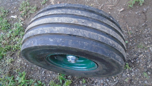 Westlake Plough Parts – Plough Wheel & Tyre 10.0 X 75 X 12 10 Ply New 842685e 