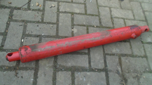 Westlake Plough Parts – Tractor Implement Massey Ferguson Loader Ram 855mm Length 81mm Wide 