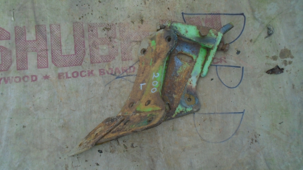 Westlake Plough Parts – Dowdeswell Plough Ucn Frog 200 Left 