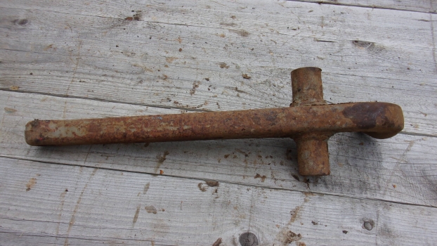 Westlake Plough Parts – Massey Ferguson Tractor T Bar Hook 