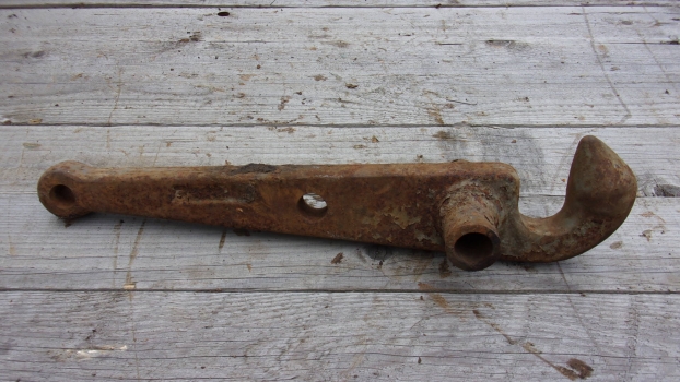 Westlake Plough Parts – Massey Ferguson Tractor T Bar Hook 