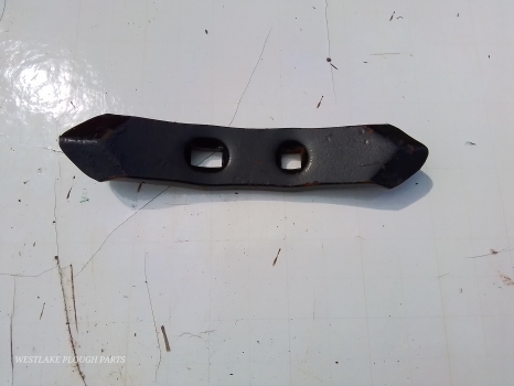 Westlake Plough Parts – Tractor Implement Cultivator Tine Short 40mm Wide 60mm Centres P03017N 