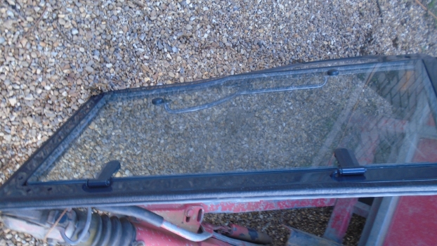 Westlake Plough Parts – Massey Ferguson 1250 Compact Tractor Cab Door Left Hand 