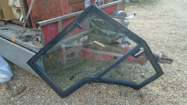 Westlake Plough Parts – Massey Ferguson 1250 Compact Tractor Cab Door Right Hand 