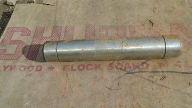 Westlake Plough Parts – Kuhn Implement Power Harrow Shaft Approx 350mm Long 60mm Diameter 