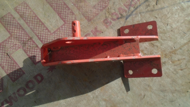 Westlake Plough Parts – Kuhn Implement Bracket 53068700 