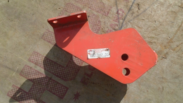 Westlake Plough Parts – Kuhn Implement Bracket 53068700 