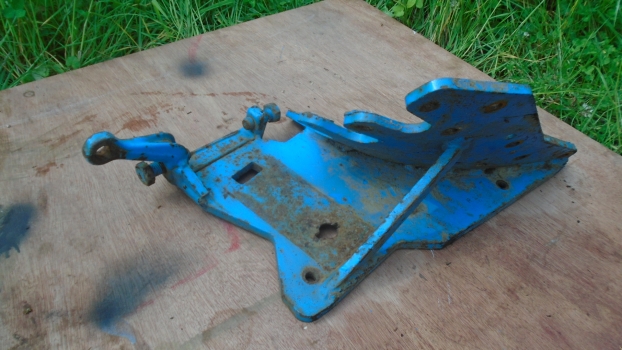 Westlake Plough Parts – Lemken Plough Bk12 Rh Frog (303) 