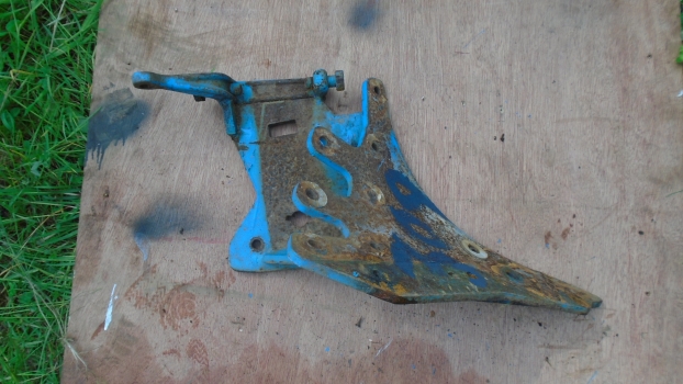 Westlake Plough Parts – Lemken Plough Bk12 Rh Frog (309) 