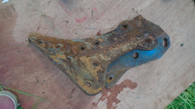 Westlake Plough Parts – Ransomes Plough Scn 3 Bolt Point Frog Lh (277) 