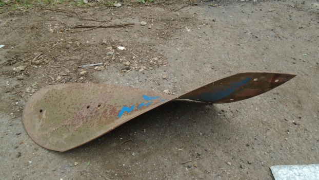 Westlake Plough Parts – Fiskas Plough Khn Mouldboard Rh (A)