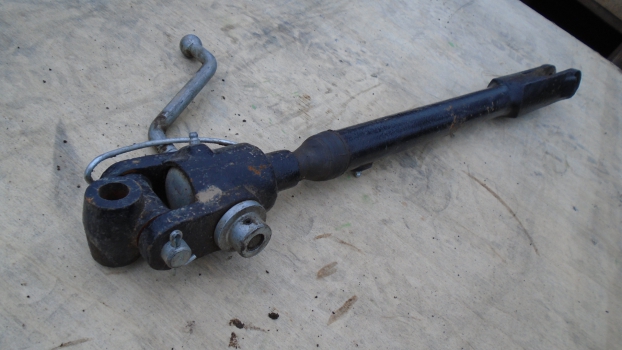 Westlake Plough Parts – Ford Tractor 3 Cylinder 4000 Range Level Box Repro 670mm Pin To Pin 