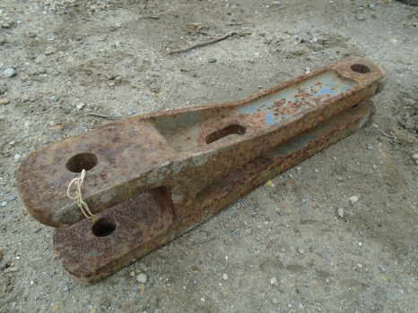 Westlake Plough Parts – FORDSON DRAWBAR BRACKET E27N