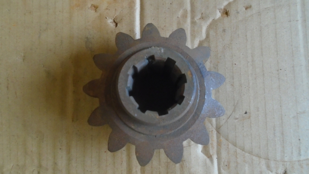 Westlake Plough Parts – Howard Rotavator Pinion Gear 13 Tooth 800028 (code29) 