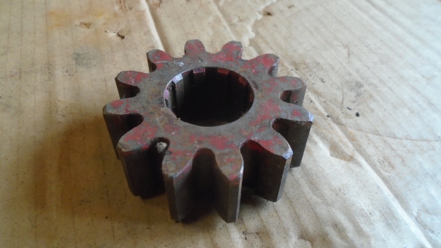 Westlake Plough Parts – Howard Rotavator 12 Tooth Gear 10 Spline 65567 (code35) 