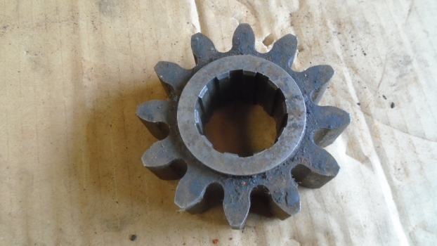 Westlake Plough Parts – Howard Rotavator 12 Tooth Gear 10 Spline 65567 (code35) 
