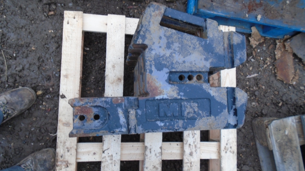 Westlake Plough Parts – Massey Ferguson Tractor Front Weights L Type X7 