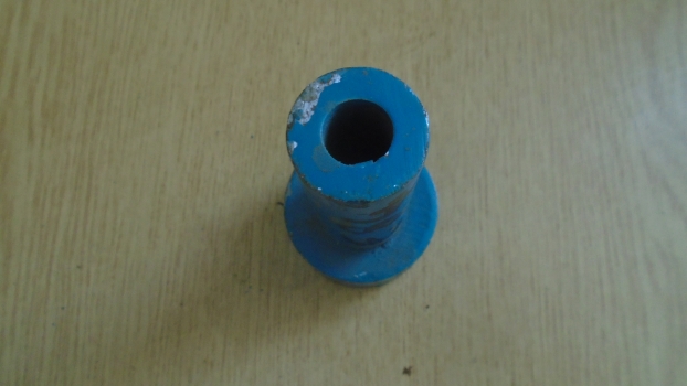 Westlake Plough Parts – Ransomes Johnson Semi Mounted Potato Hoover Lifter Roller Center Bushes E84 
