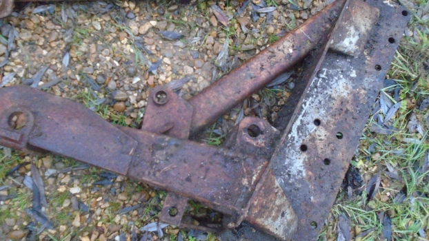 Westlake Plough Parts – David Brown Tractor Loader Brackets Pair 