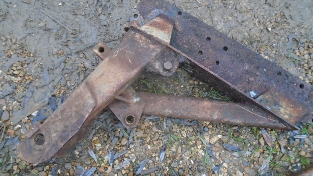 Westlake Plough Parts – David Brown Tractor Loader Brackets Pair 