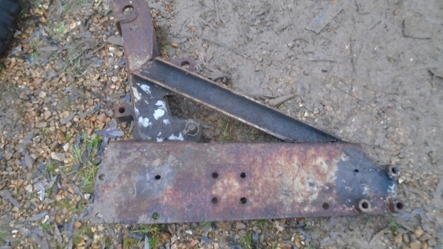 Westlake Plough Parts – David Brown Tractor Loader Brackets Pair 