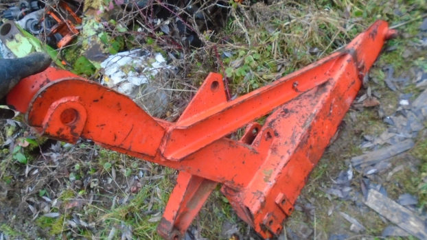 Westlake Plough Parts – David Brown Tractor Loader Bracket Lh Orange 