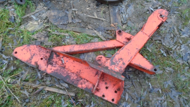 Westlake Plough Parts – David Brown Tractor Loader Bracket Lh Orange 