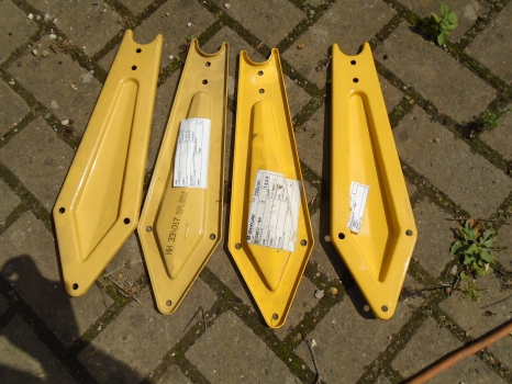 Westlake Plough Parts – NEW HOLLAND COMBINE BALER YELLOW ARMS 80334017 X4
