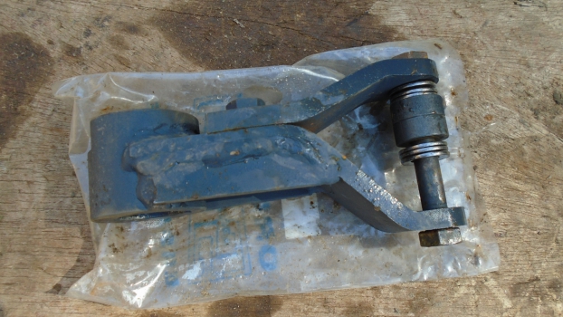 Westlake Plough Parts – New Holland Combine Knife Drive 420205102 