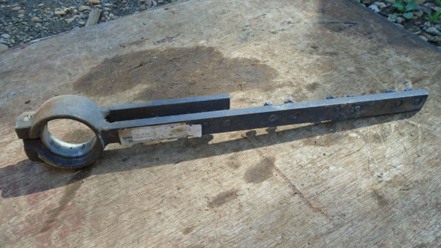 Westlake Plough Parts – New Holland Combine Knife Head Bracket 420236301 