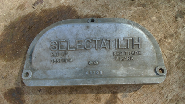 Westlake Plough Parts – Howard Rotavator Rear Alloy Cover 64705 Selctatilth 